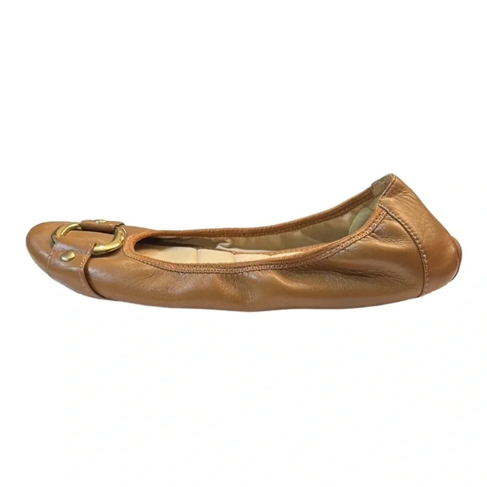 Adam Tucker by Me Too Nellie Tan Leather Ballet Flat Gold Buckle Size 7.5 - Picture 4 of 11